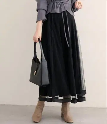 natural couture 새틴 파이핑 샤샤 스커트