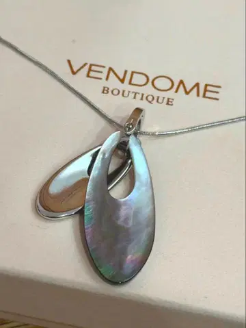 새상품급!! VENDOME 쉘 목걸이