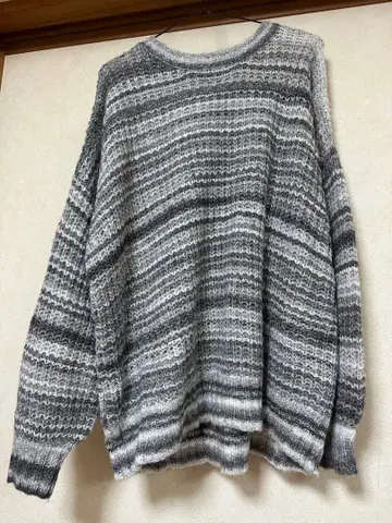 flow and fixture 그레이 계열 스트라이프 니트