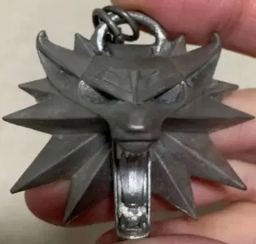 위쳐 목걸이 메달 체인 늑대 문장