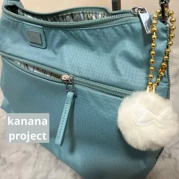 [ 카나나 프로젝트 ] 스카이블루 라이트 블루 숄더백 깃털 보아 참 포함