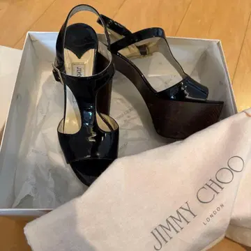 JIMMY CHOO 블랙 하이힐
