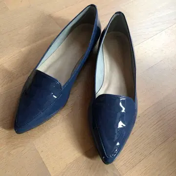 ODETTE E ODILE R 포인티드 모카 플랫 15 네이비