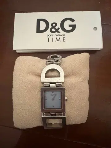 D&G 돌체&가바나 여성용 손목시계
