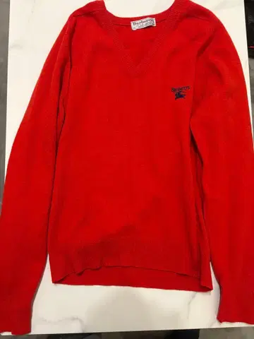 버클리 s 빨간색 V넥 스웨터