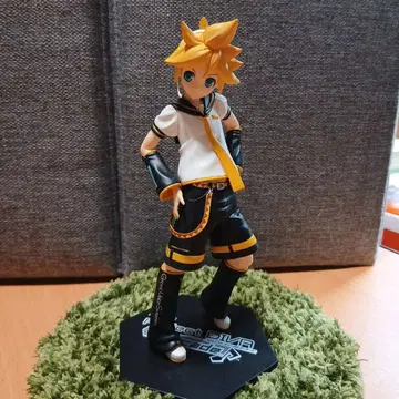 렌 피규어 스포티