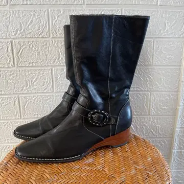 REGAL 블랙 가죽 사이드 지퍼 부츠 24.5