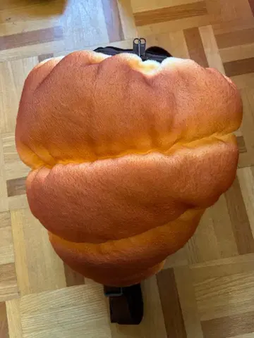 마리 씨 베이커리 초코 코로네 바디백