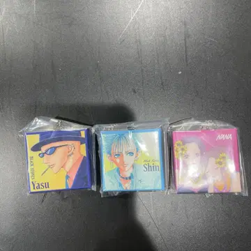 NANA CD풍 아크릴 참 가챠