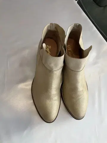 베이지 스웨이드 느낌 앵클부츠 Seychelles 미국에서 구매