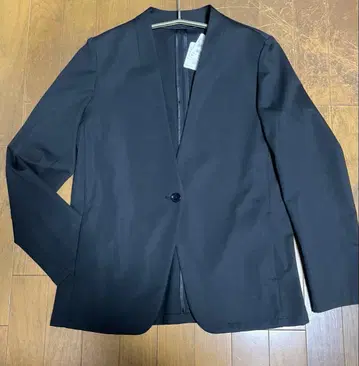 AOKI 스트레치 소재 노카라 자켓 블랙