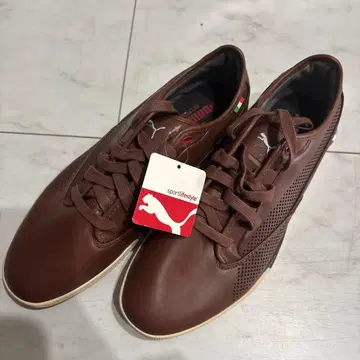 Puma 브라운 스니커즈