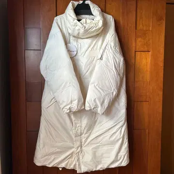 LASUD 화이트 다운 자켓