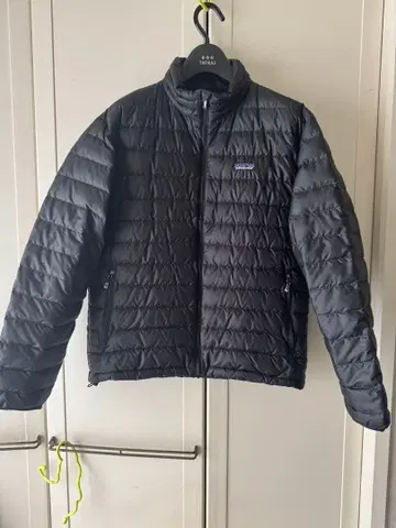 patagonia 블랙 다운 자켓