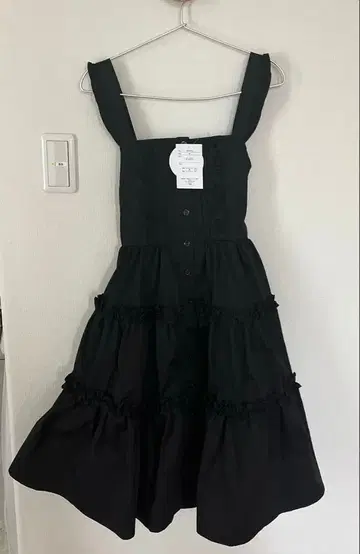 L 사이즈 시마무라 마시로 아리스 프론트 오픈 티어드 오버롤 스커트 블랙