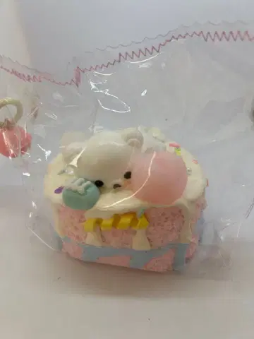 해외 스퀴즈 케이크