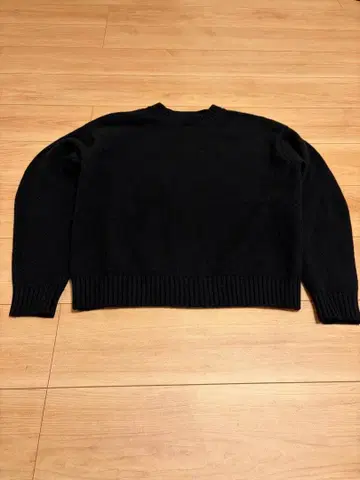 coor 블랙 크루넥 니트 스웨터