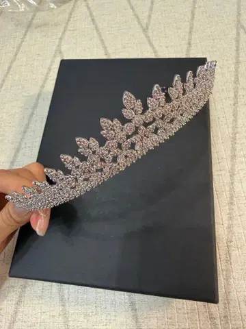 지르코니아 티아라