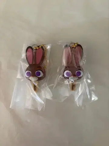 토끼 디자인 캡슐 토이 2개 세트