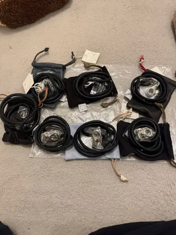 Deci Mobile Utility Strap 개당 가격입니다