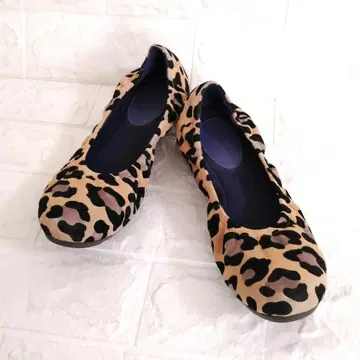 히미코 레오파드 무늬 스웨이드 스니커즈 펌프스