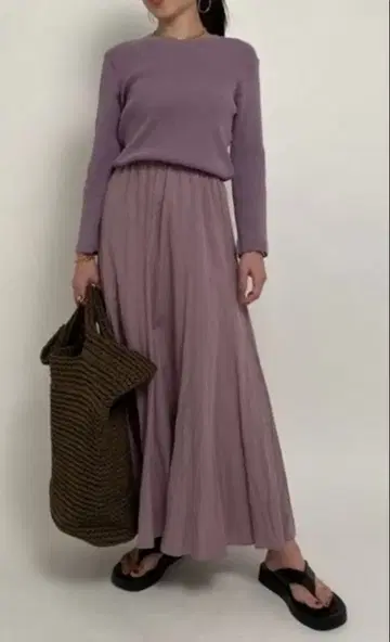 미라 오웬 원피스 패널 플레어 스커트 니트 도킹 원피스