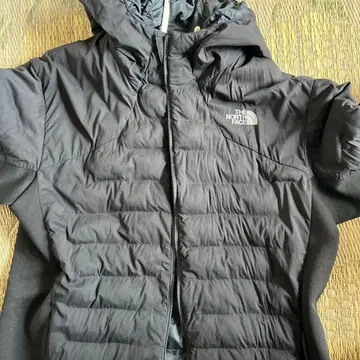 THE NORTH FACE 블랙 다운 자켓