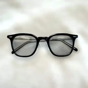 BLUE ELEPHANT 안경