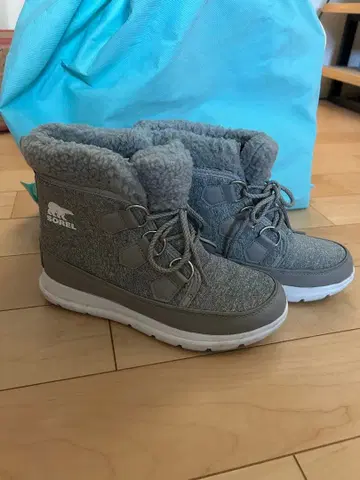 SOREL 그레이 퍼 부츠