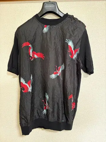 엠포리오 아르마니 학 모양 주름 가공 프린트 반팔 니트 티셔츠 블랙