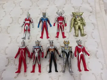 울트라맨 피규어 9체 세트