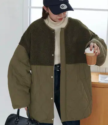 DISCOAT 보아 절개 퀼팅 코트 L 사이즈