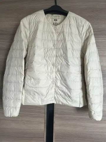 유니클로 울트라 라이트 다운 컴팩트 자켓 내추럴 S