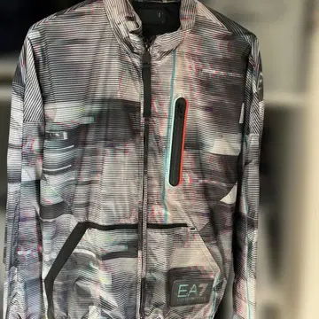 EA7 스트라이프 패턴 나일론 자켓