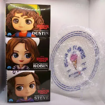 Qposket 기묘한 이야기 로빈 스티브 더스틴 플레이트