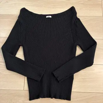 새상품급 리브 니트 블랙 상의