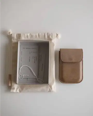 hender scheme flap card case