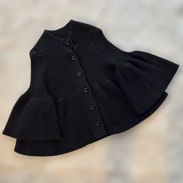 블랙 리브 플레어 슬리브