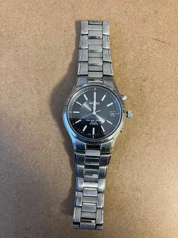 Seiko 솔라 블랙 다이얼 시계 [정크제품]