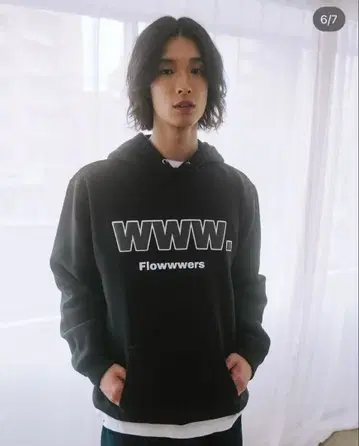 [ 연내 한정판 판매 ] Flowwwers 후드티 블랙 M 새상품