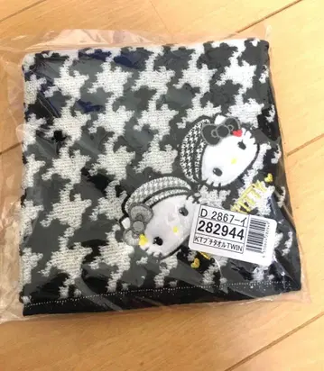 새상품 프티 타월 흑백 걸리시 쌍둥이 코디 핸드 타월