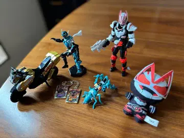 가면라이더 피규어 등 7점 세트