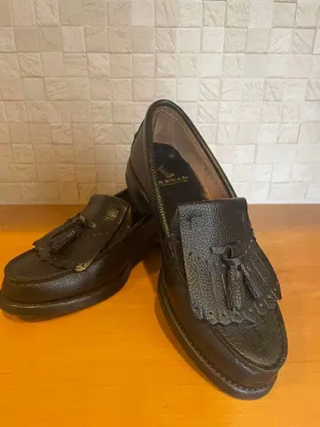 REGAL 블랙 태슬 로퍼