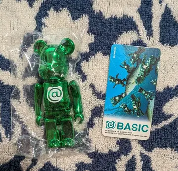 [ 시리즈 24 베이직 @마크 ] 베어브릭 내부 가방 미개봉 카드 포함