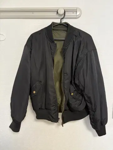 블랙 카키 리버서블 MA-1 자켓