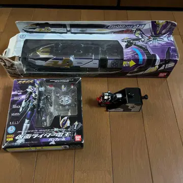 가면라이더 덴오, 가부토 완구