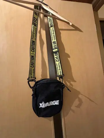 XLARGE 숄더백