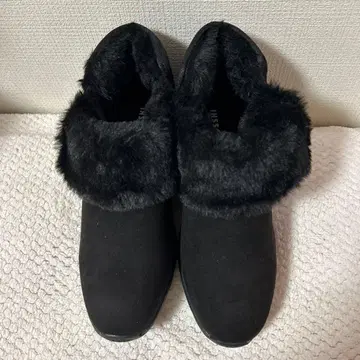 숏 기장 퍼 부츠 블랙 새상품