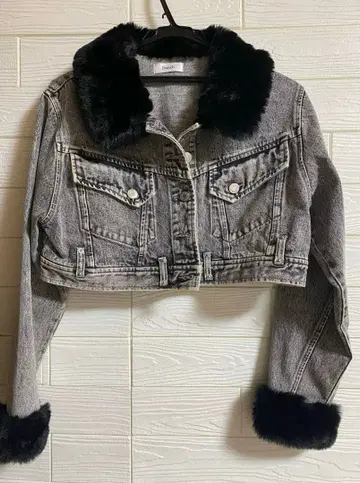 Darich 퍼 케미컬 데님 자켓 BLK