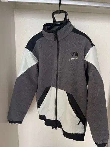 The North Face 플리스 자켓 그레이